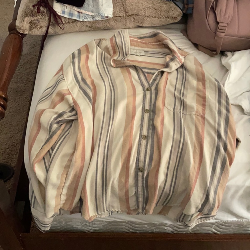 Cute comfortable top/ nice for the fall